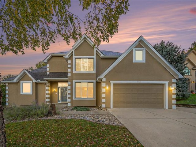 Homes for Sale in Kansas City, MO 64151 | 5709 N Dawn Court