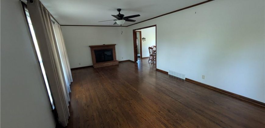 Homes for Sale in Pleasant Valley, MO 64068 | 7003 N Brookside Road