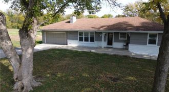 Homes for Sale in Pleasant Valley, MO 64068 | 7003 N Brookside Road