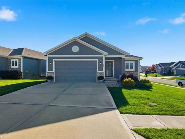 Homes for Sale in Kansas City, MO 64155 | 535 NW 110th Street