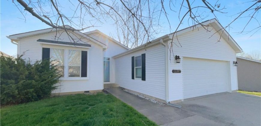 Homes for Sale in Kansas City, MO 64163 | 12207 N Pomona Avenue