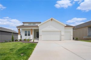 12445--Empress-Street-mls-2553624-image-1