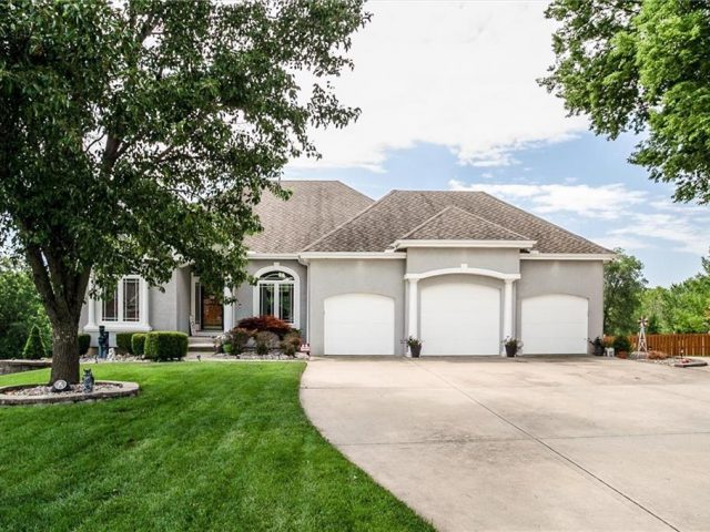 Homes for Sale in Smithville, MO 64089 | 3401 NE 153rd Terrace