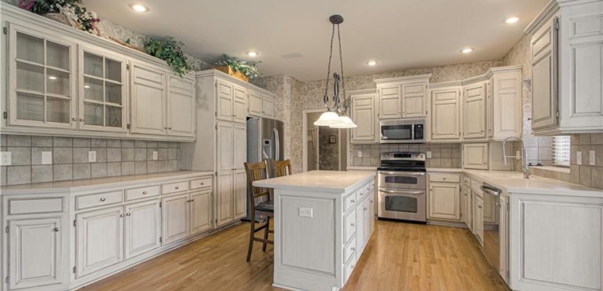 Homes for Sale in Kansas City, MO 64154 | 5619 NW 108TH Terrace