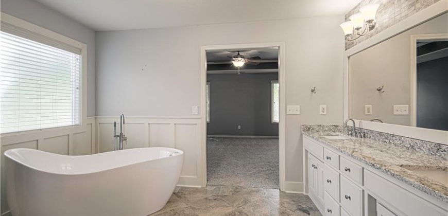 Homes for Sale in Kansas City, MO 64154 | 5619 NW 108TH Terrace