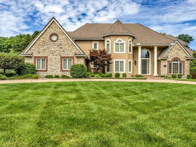 Homes for Sale in Kansas City, MO 64154 | 9614 N Bradford Avenue