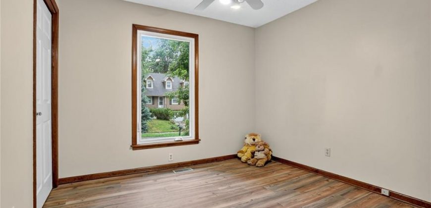 Homes for Sale in Liberty, MO 64068 | 1420  Andrea Drive