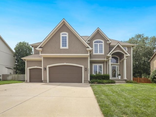 Homes for Sale in Kansas City, MO 64156 | 3623 NE 95th Terrace