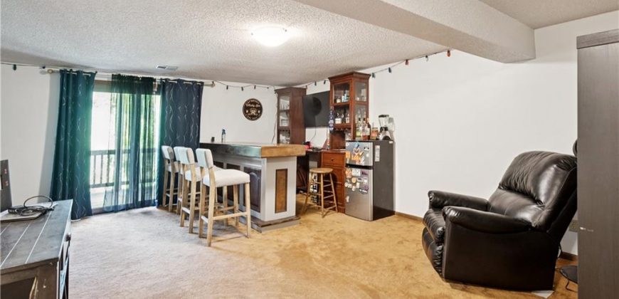 Homes for Sale in Gladstone, MO 64119 | 7046 N Askew Avenue