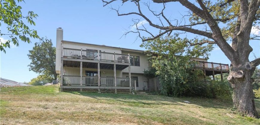 Homes for Sale in Gladstone, MO 64119 | 7046 N Askew Avenue