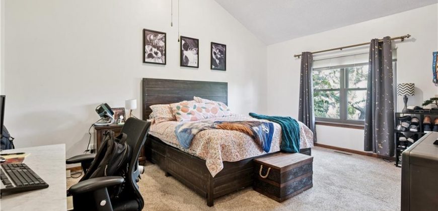 Homes for Sale in Gladstone, MO 64119 | 7046 N Askew Avenue