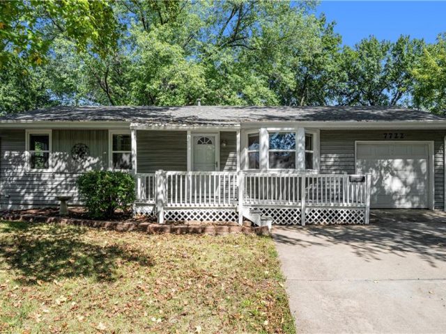 Homes for Sale in Kansas City, MO 64119 | 7722 NE 55th Street