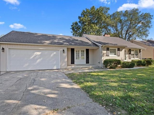 Homes for Sale in Kansas City, MO 64118 | 5425 N Flora Avenue