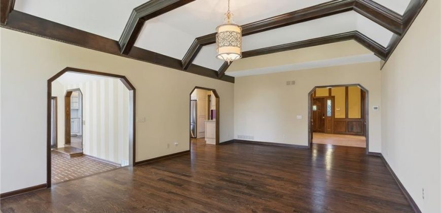 Homes for Sale in Liberty, MO 64068 | 317  CAMELOT Drive