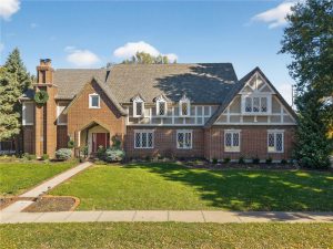 317--CAMELOT-Drive-mls-2579018-image-1
