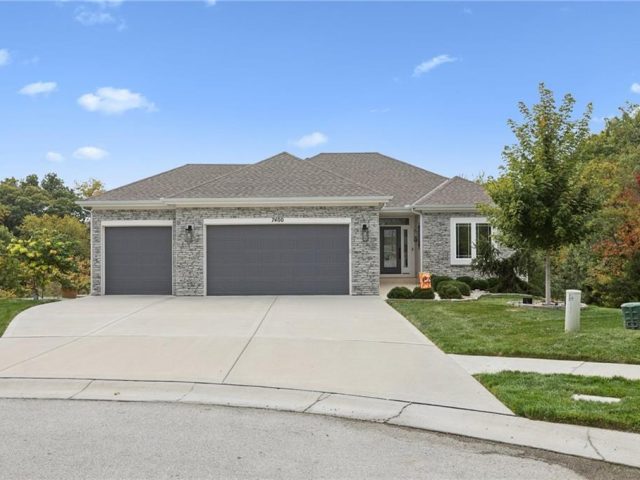 Homes for Sale in Parkville, MO 64152 | 7400 NW Chambers Court