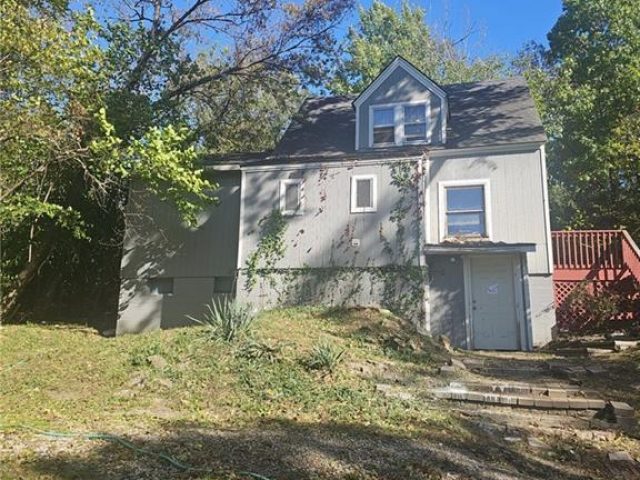 Homes for Sale in Kansas City, MO 64151 | 5301 NW Waukomis Drive