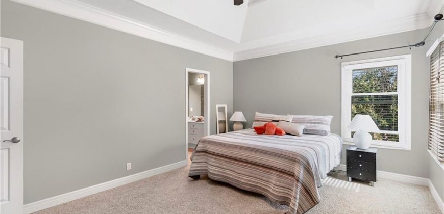 Homes for Sale in Kansas City, MO 64154 | 8509 N Robinhood Avenue