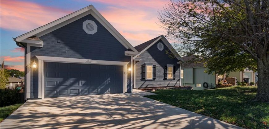 Homes for Sale in Kansas City, MO 64154 | 8509 N Robinhood Avenue