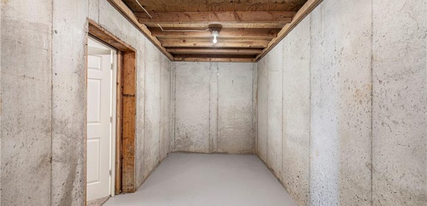 Homes for Sale in Kansas City, MO 64154 | 2600 NW 108th Street