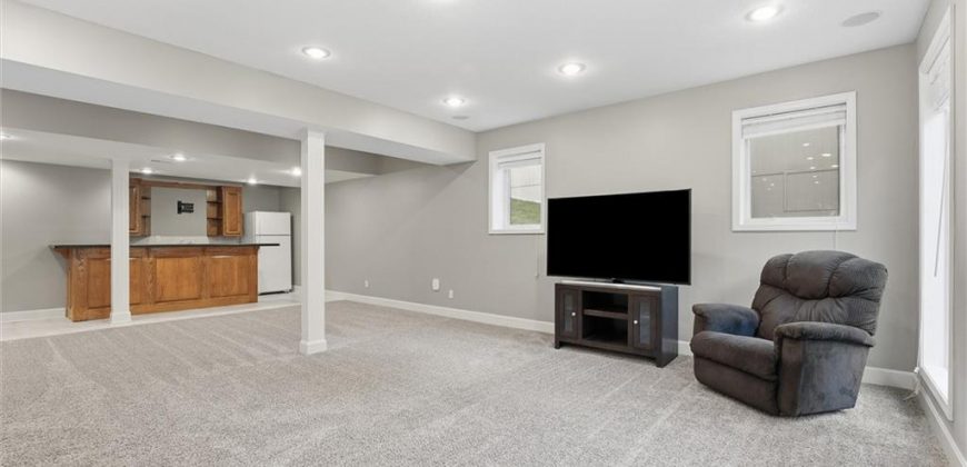 Homes for Sale in Parkville, MO 64152 | 7808 NW Twilight Place