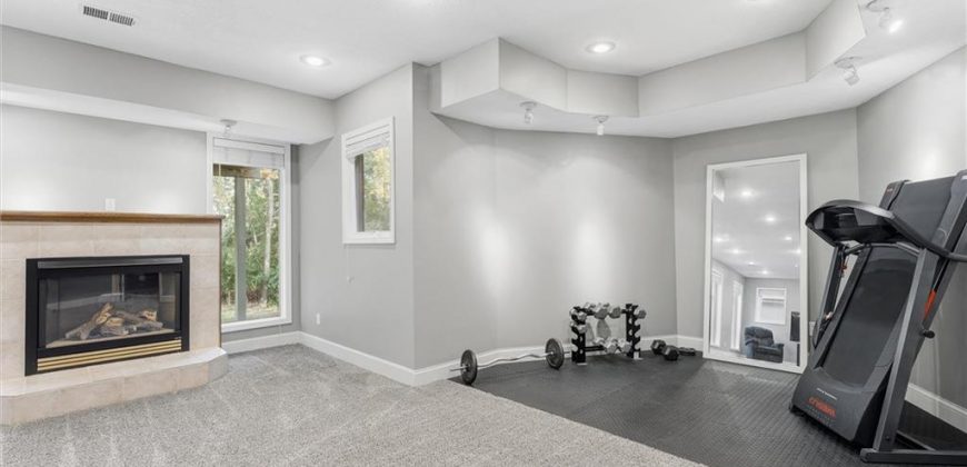 Homes for Sale in Parkville, MO 64152 | 7808 NW Twilight Place