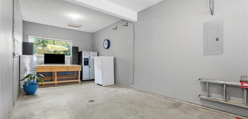 Homes for Sale in Parkville, MO 64152 | 7808 NW Twilight Place