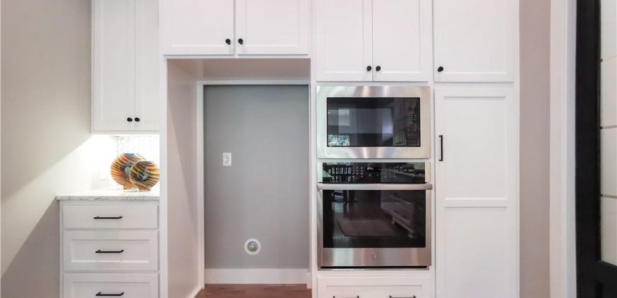 Homes for Sale in Kansas City, MO 64151 | 7003 N Polk Avenue