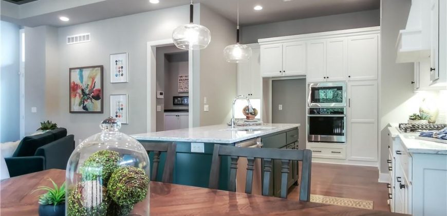 Homes for Sale in Kansas City, MO 64151 | 7003 N Polk Avenue