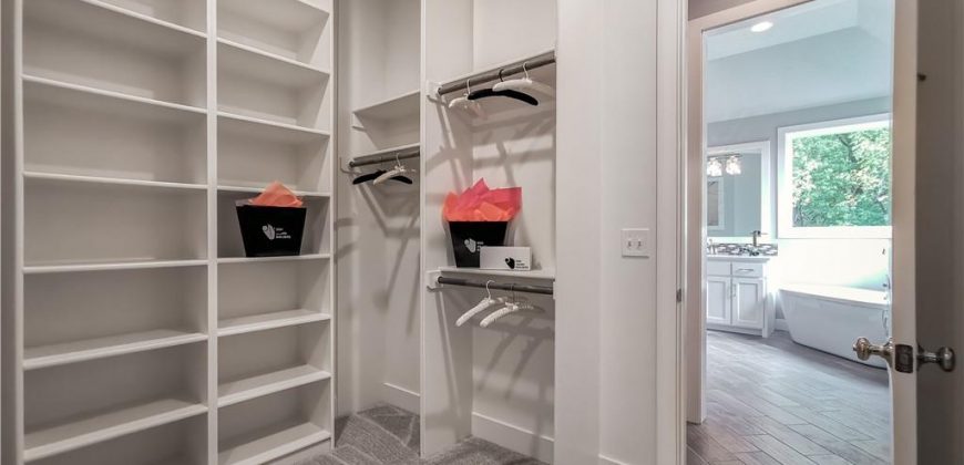 Homes for Sale in Kansas City, MO 64151 | 7003 N Polk Avenue