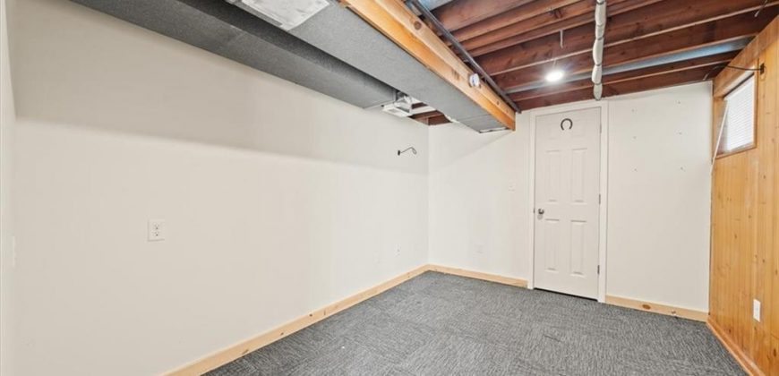 Homes for Sale in Parkville, MO 64152 | 6606 NW Quail Run Drive