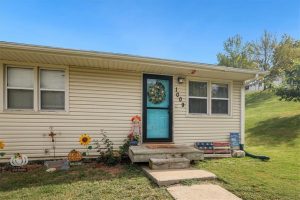 1009--Mary Kay-Lane-mls-2584985-image-1