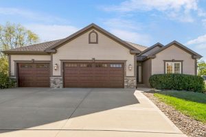 1205--Blackberry-Drive-mls-2585050-image-1