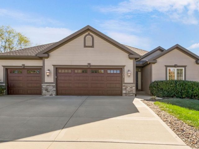 Homes for Sale in Liberty, MO 64068 | 1205  Blackberry Drive