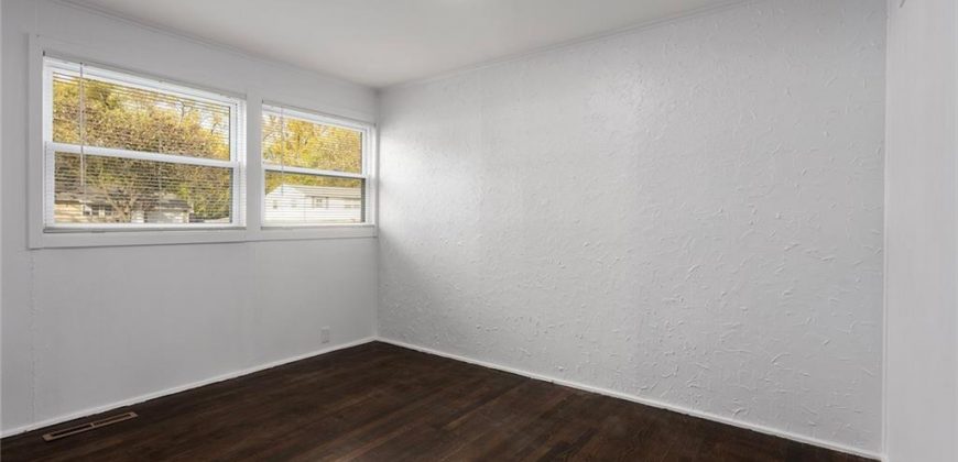 Homes for Sale in Gladstone, MO 64118 | 1005 NE 62nd Street