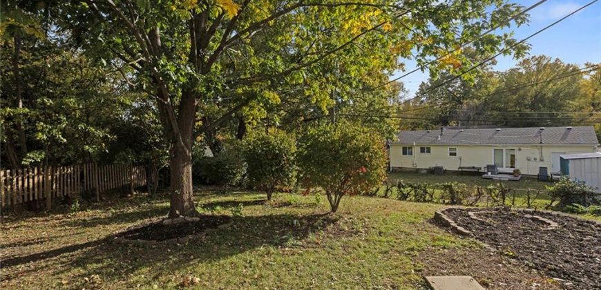 Homes for Sale in Gladstone, MO 64118 | 1005 NE 62nd Street