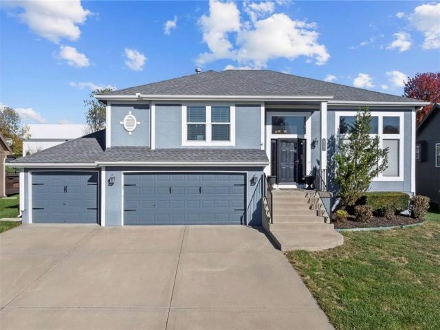 Homes for Sale in Liberty, MO 64068 | 978  Sherman Drive