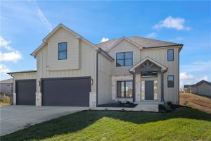 7075-NW-Magnus-Court-mls-2498721-image-1