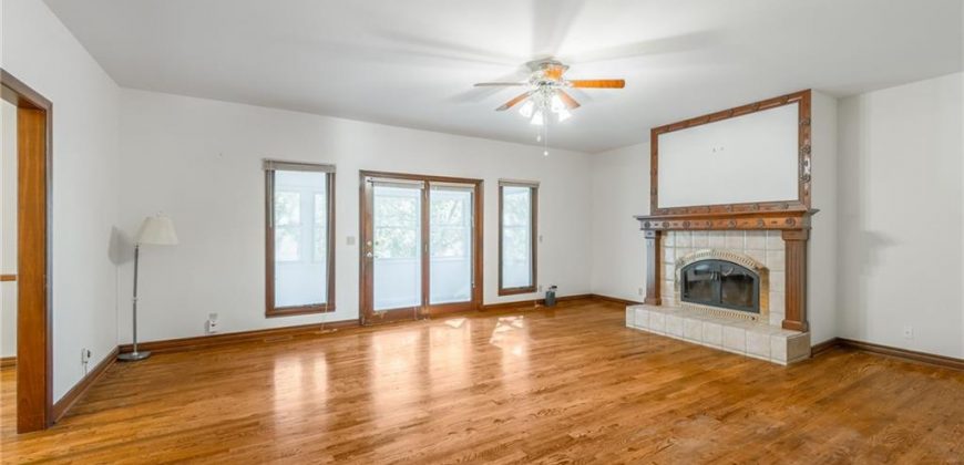 Homes for Sale in Smithville, MO 64089 | 1619  Sunrise Drive