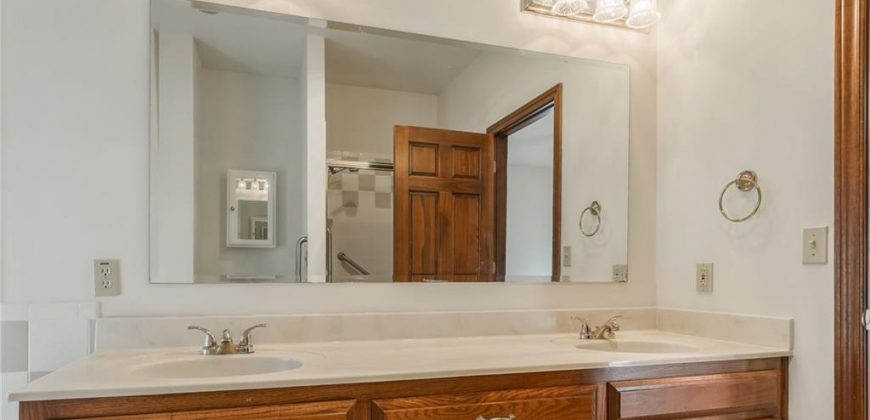 Homes for Sale in Smithville, MO 64089 | 1619  Sunrise Drive