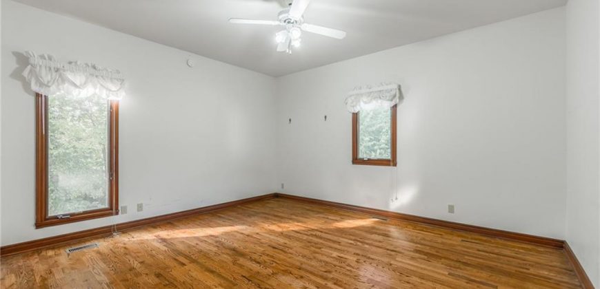 Homes for Sale in Smithville, MO 64089 | 1619  Sunrise Drive