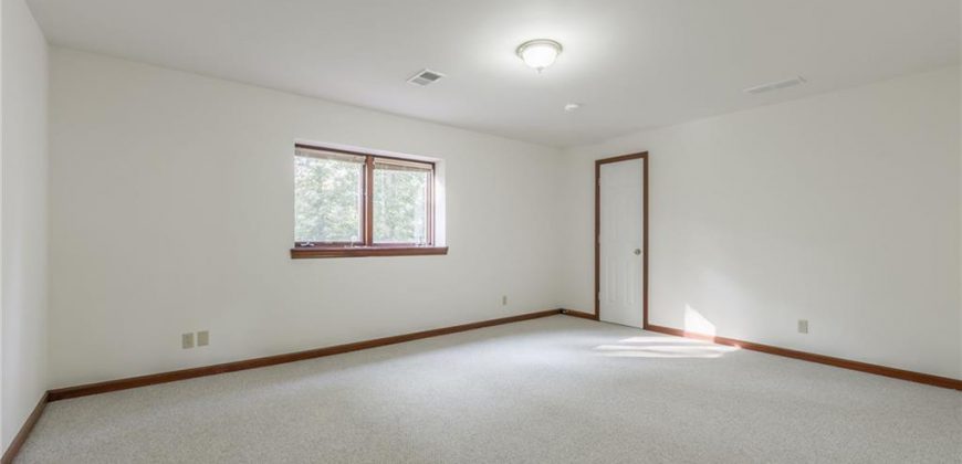 Homes for Sale in Smithville, MO 64089 | 1619  Sunrise Drive