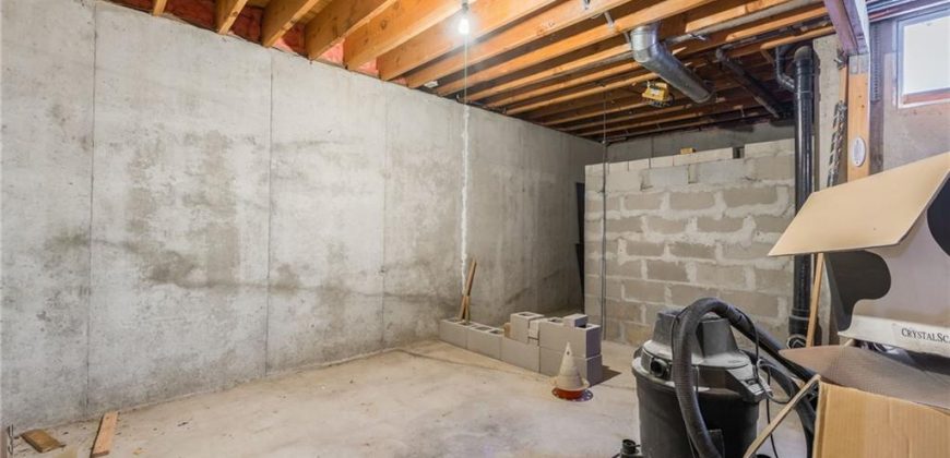 Homes for Sale in Smithville, MO 64089 | 1619  Sunrise Drive