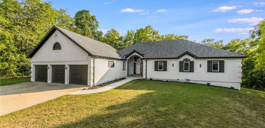 Homes for Sale in Smithville, MO 64089 | 1619  Sunrise Drive