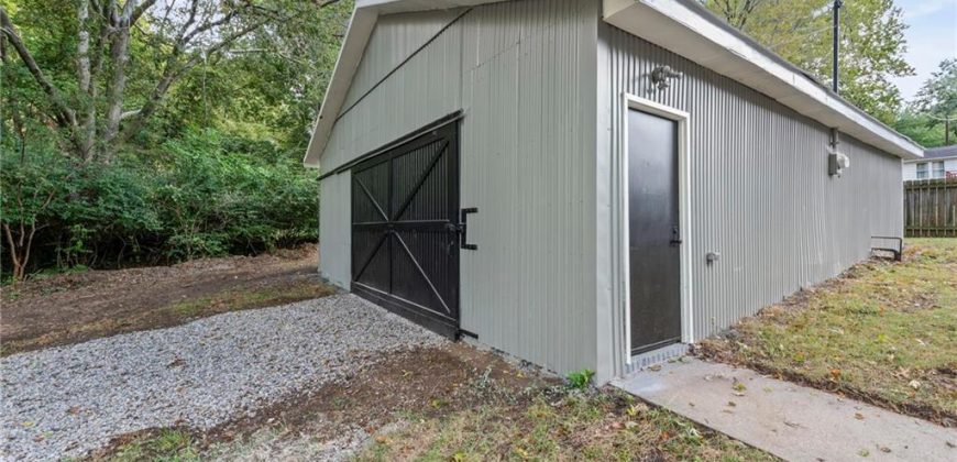 Homes for Sale in Kansas City, MO 64118 | 4 NW 81st Street