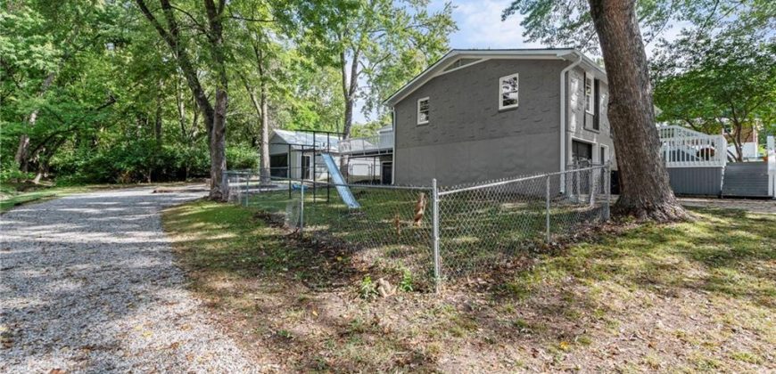 Homes for Sale in Kansas City, MO 64118 | 4 NW 81st Street