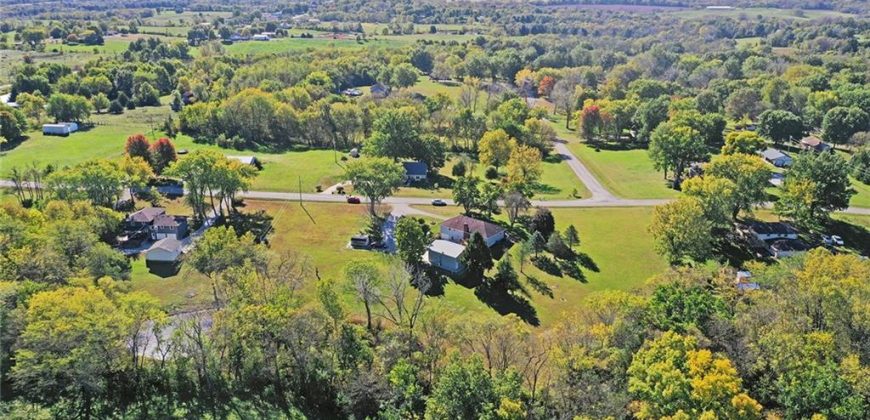 Homes for Sale in Holt, MO 64048 | 16806 NE 180th Street