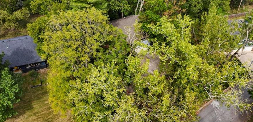 Homes for Sale in Kansas City, MO 64116 | 106 NW Greentree Lane