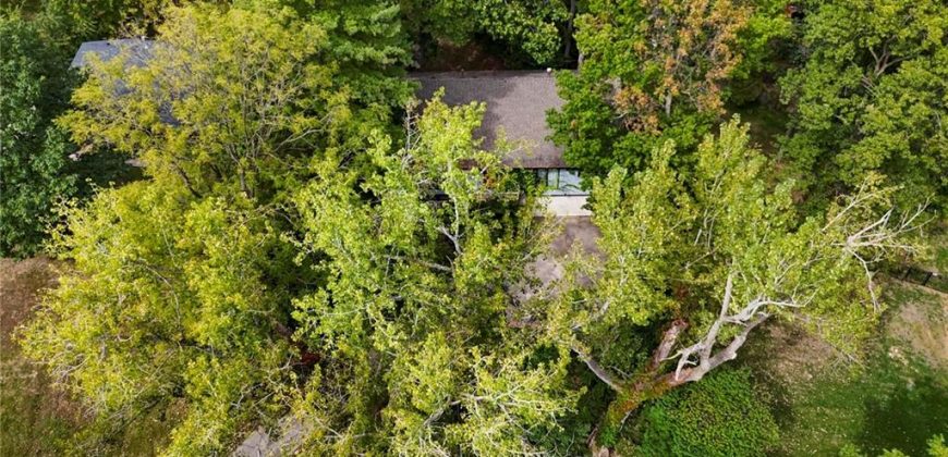 Homes for Sale in Kansas City, MO 64116 | 106 NW Greentree Lane