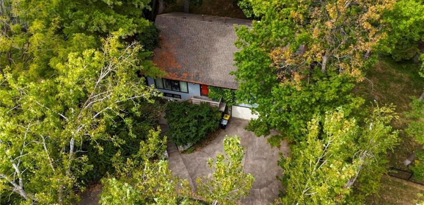 Homes for Sale in Kansas City, MO 64116 | 106 NW Greentree Lane